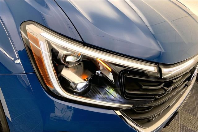 Used 2025 Volkswagen Atlas SEL Premium R-Line AWD/4WD image 29