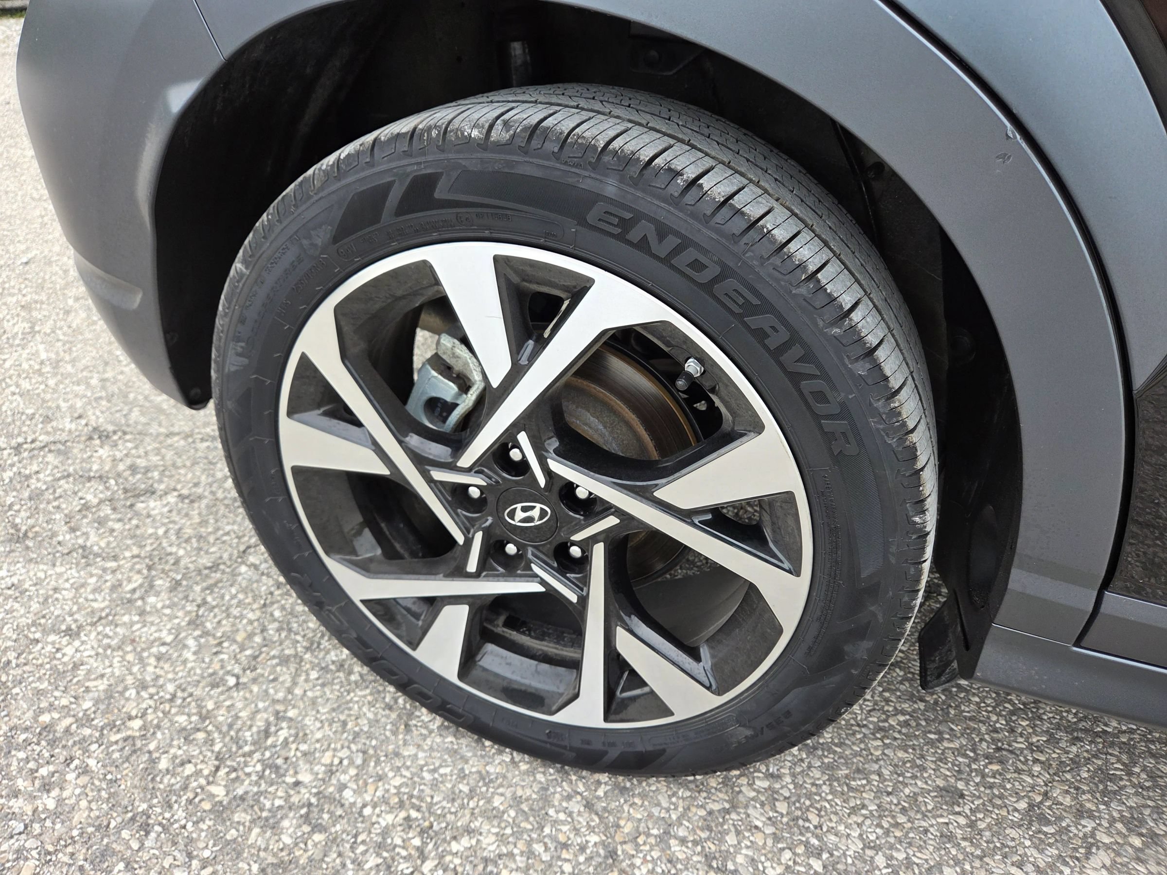 Used 2022 Hyundai Kona Limited FWD image 15