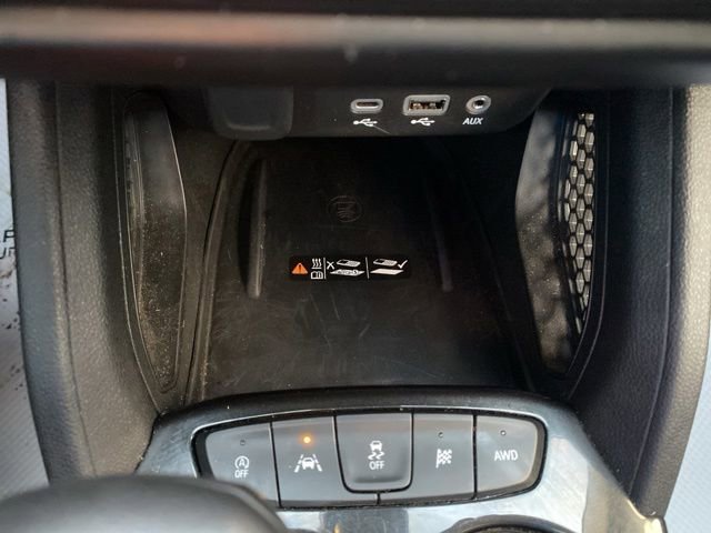 Used 2023 Chevrolet TrailBlazer RS w/ Sun and Liftgate Package AWD/4WD image 13