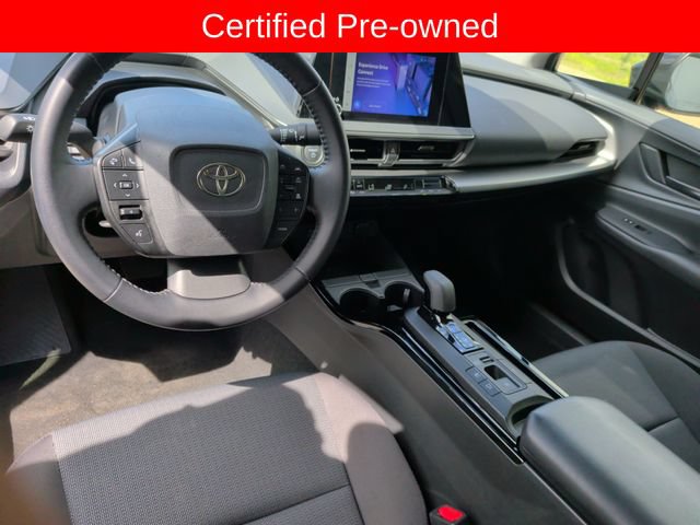 Certified 2025 Toyota Prius LE FWD image 12