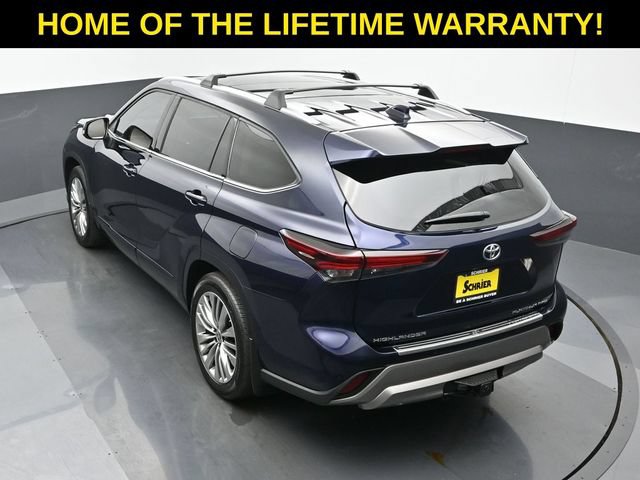 Used 2025 Toyota Highlander Platinum AWD/4WD image 56