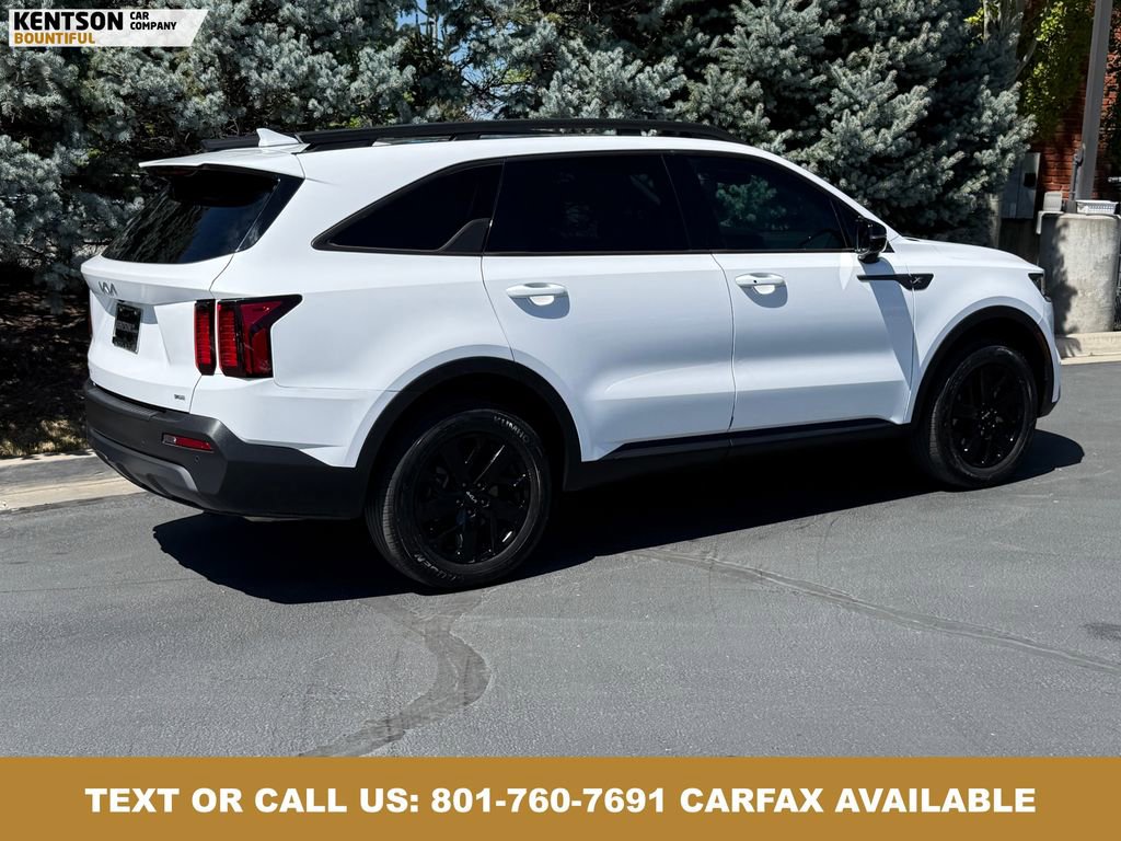 Used 2023 Kia Sorento S w/ Panoramic Sunroof Package AWD/4WD image 9