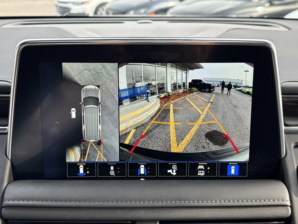 Certified 2024 Chevrolet Suburban Z71 w/ Off-Road Capability Package image 27