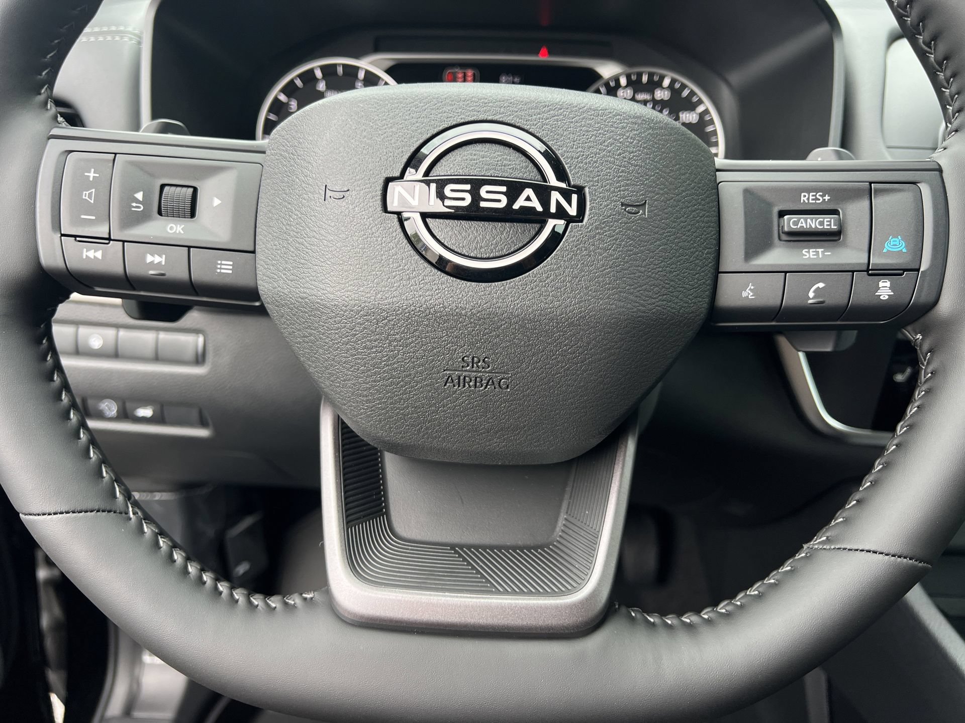 New 2026 Nissan Rogue Dark Armor AWD/4WD image 8