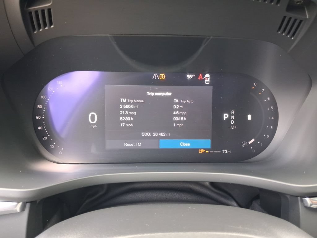 Certified 2024 Volvo XC60 B5 Core AWD/4WD image 18
