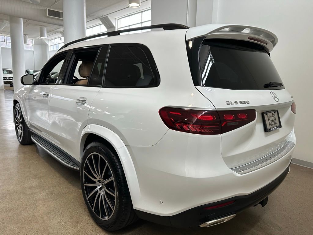 New 2026 Mercedes-Benz GLS 580 4MATIC image 12