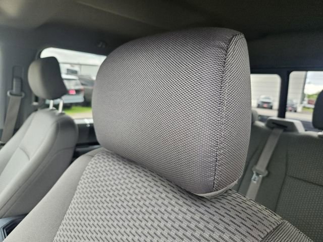 Used 2016 Ford F150 XLT w/ Equipment Group 302A Luxury AWD/4WD image 38