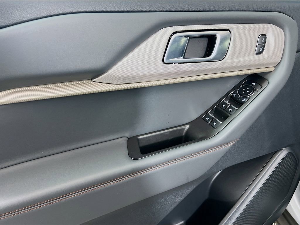 Used 2026 Ford Explorer Active image 23