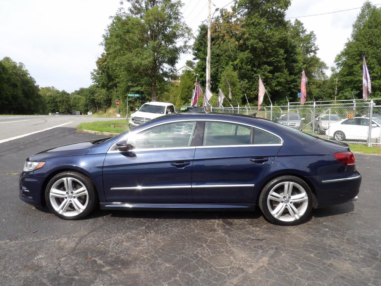 Used 2014 Volkswagen CC R-Line image 4