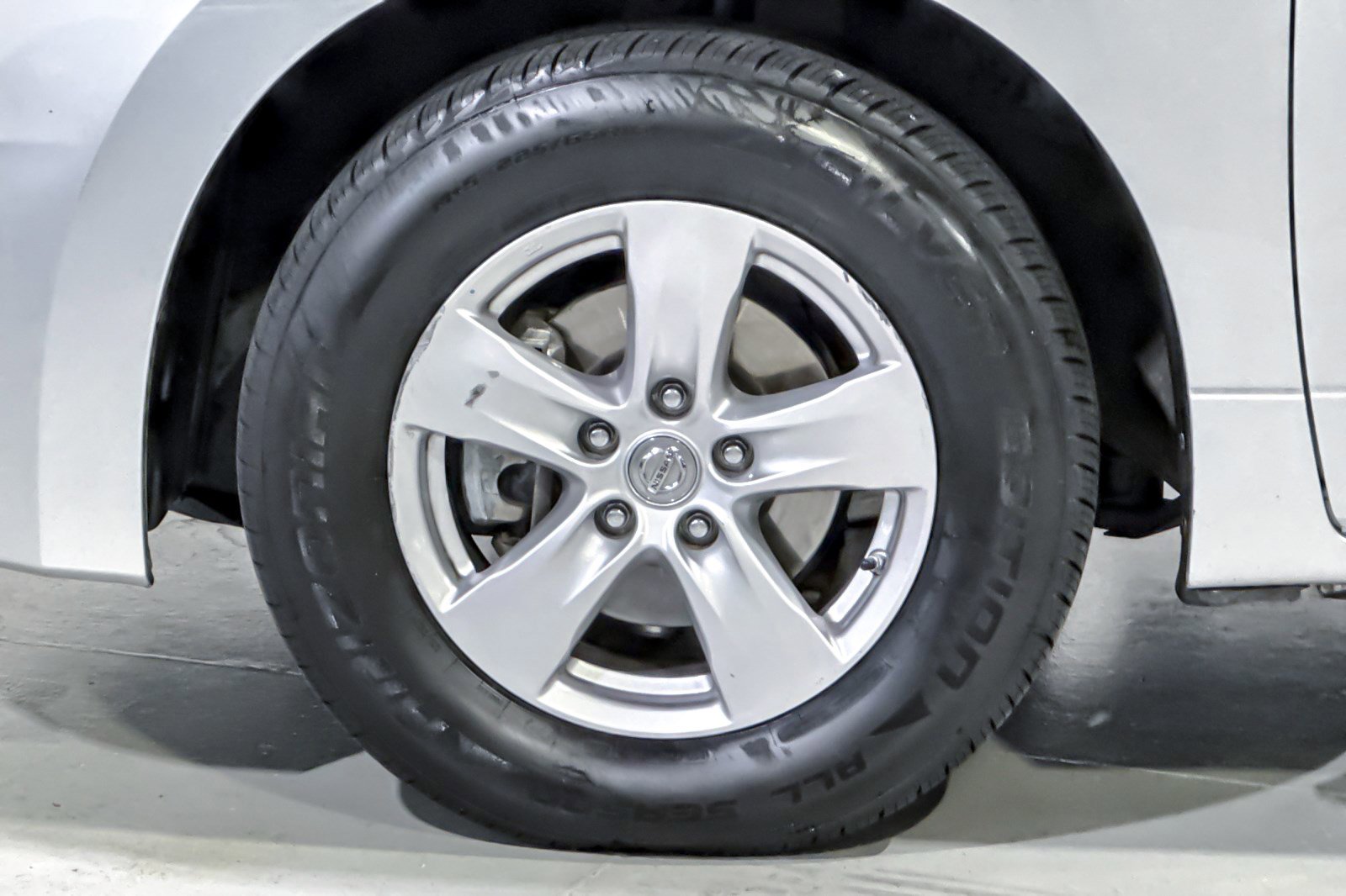 Used 2012 Nissan Quest SV FWD image 12