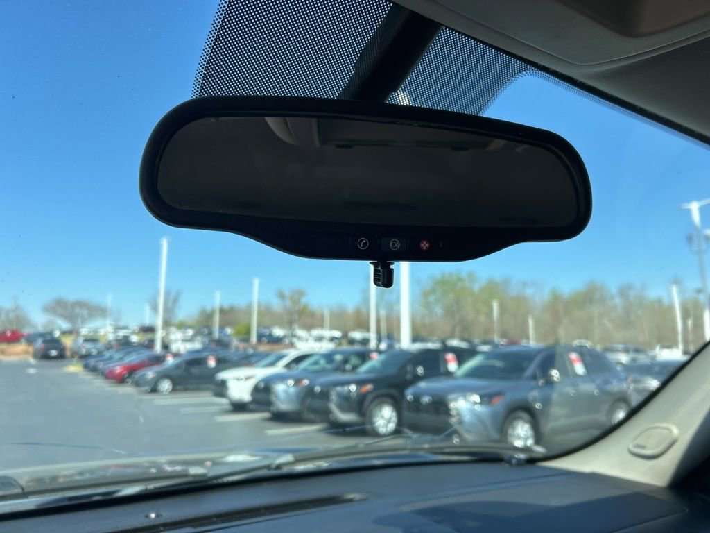 Used 2011 Chevrolet Tahoe LT image 11