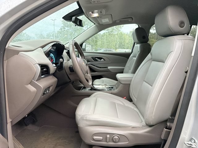 Used 2018 Chevrolet Traverse LT FWD image 11