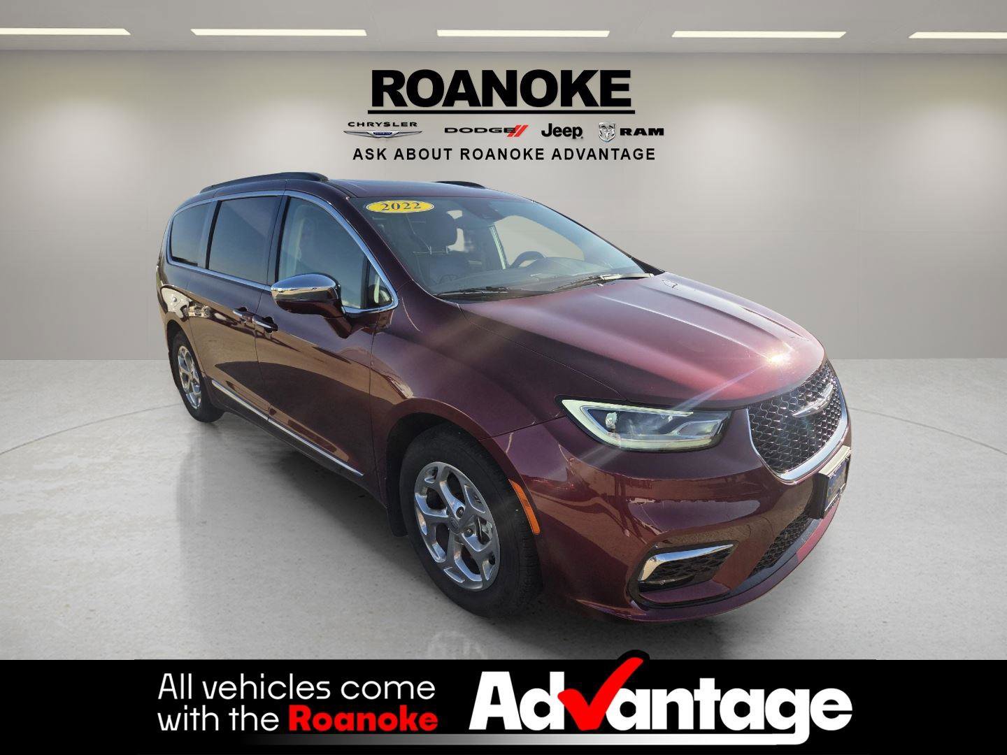 Used 2022 Chrysler Pacifica Limited image 9