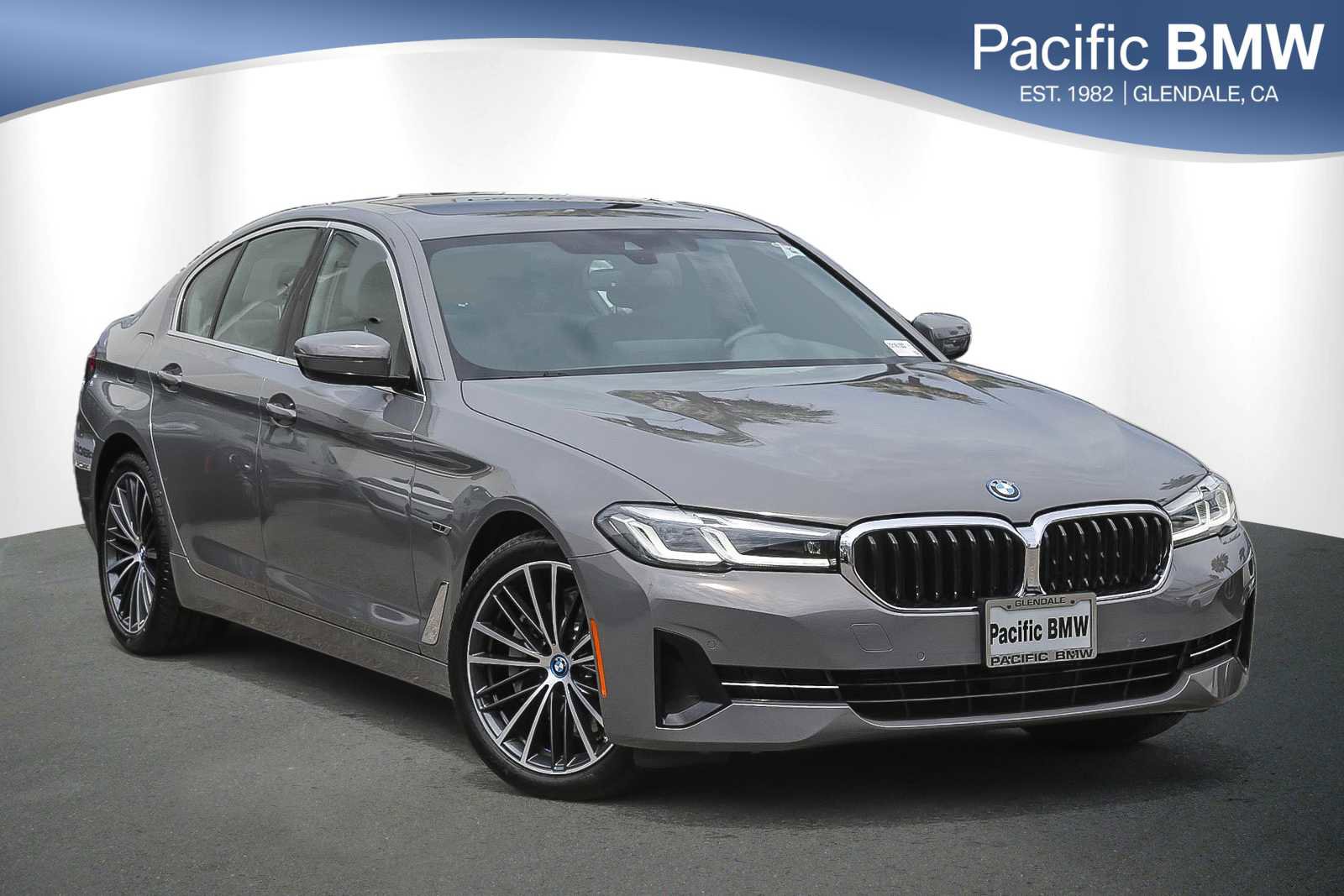 Certified 2022 BMW 530e w/ M Sport Package
