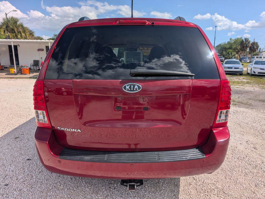 Used 2012 Kia Sedona LX image 6