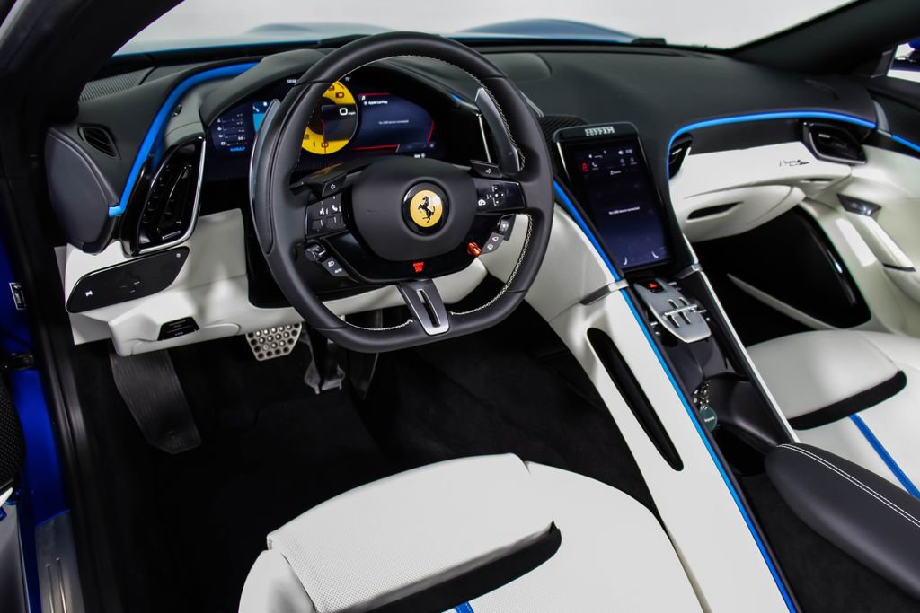 Certified 2025 Ferrari Roma Spider RWD image 37