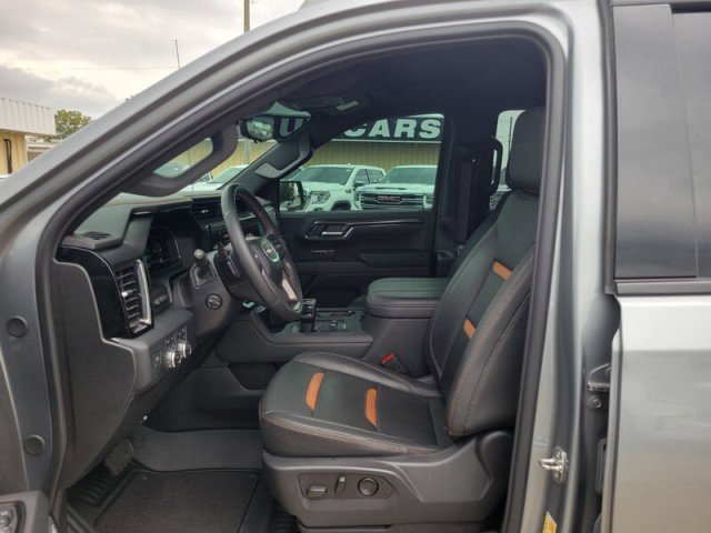 Used 2024 GMC Sierra 1500 AT4 w/ Technology Package image 12