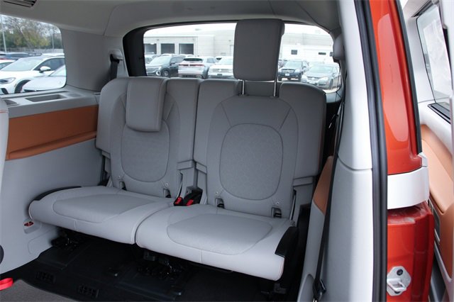 New 2025 Volkswagen ID. Buzz 1st Edition image 29