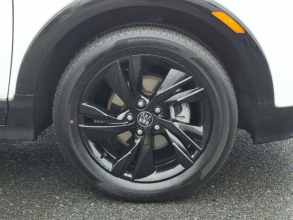 Used 2024 Buick Encore GX Sport Touring image 10