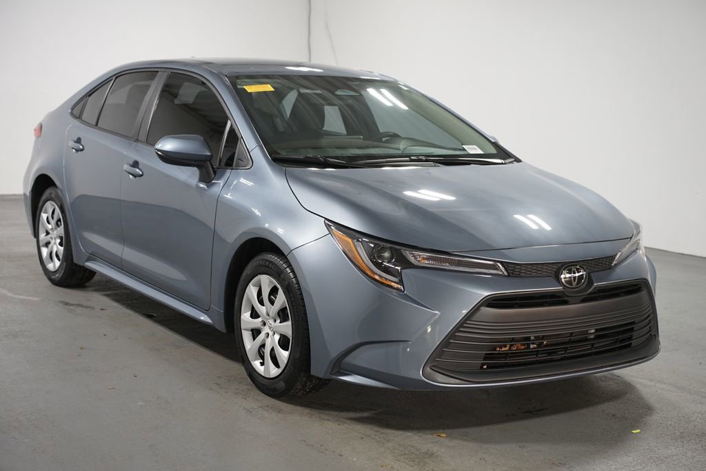 Certified 2024 Toyota Corolla LE image 3