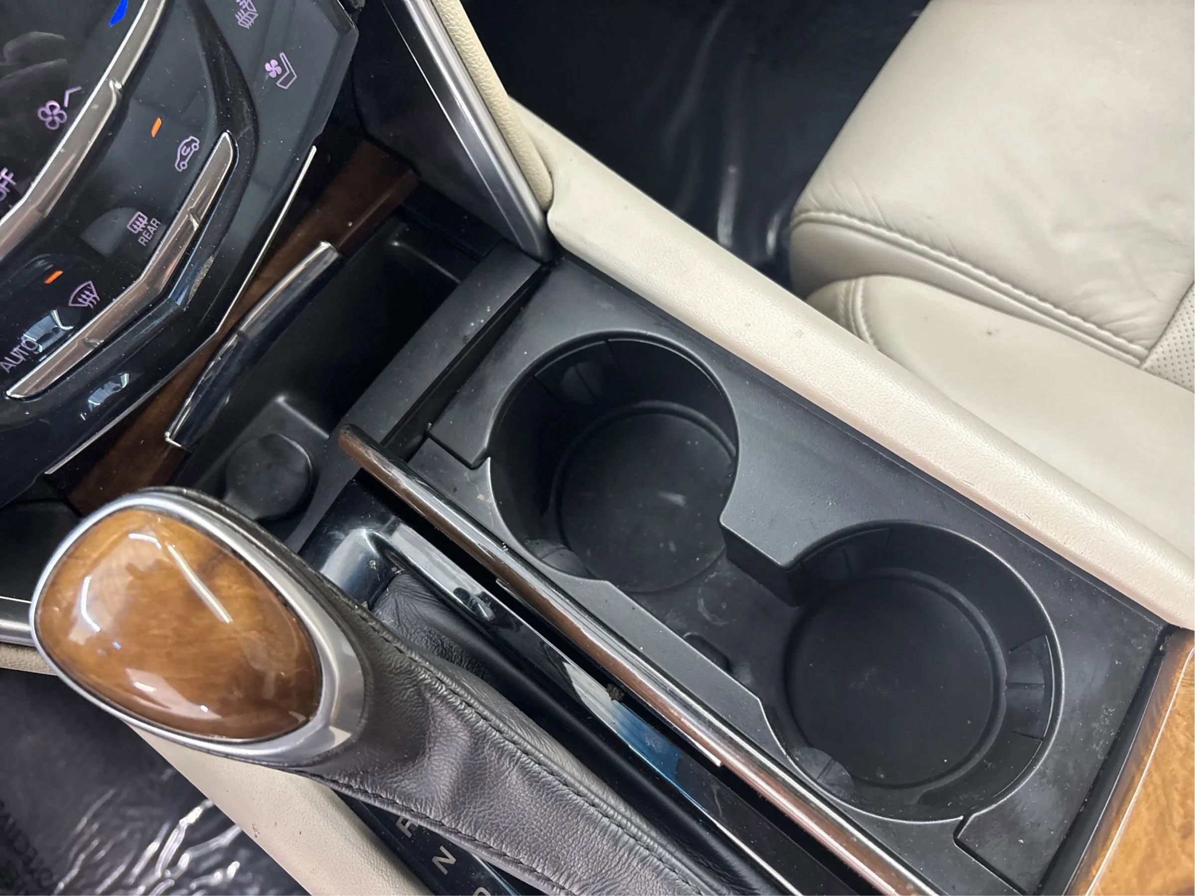 Used 2019 Cadillac XTS Luxury image 22