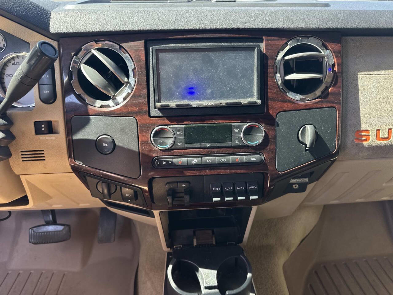 Used 2009 Ford F250 Lariat image 12