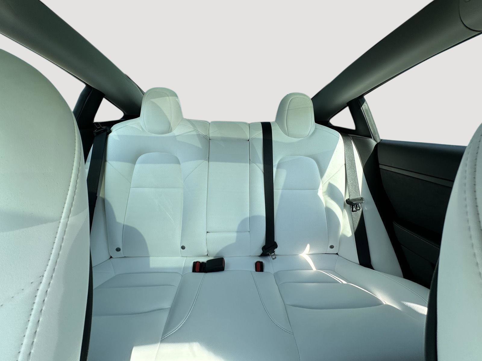 Used 2023 Tesla Model 3 Standard Range image 13