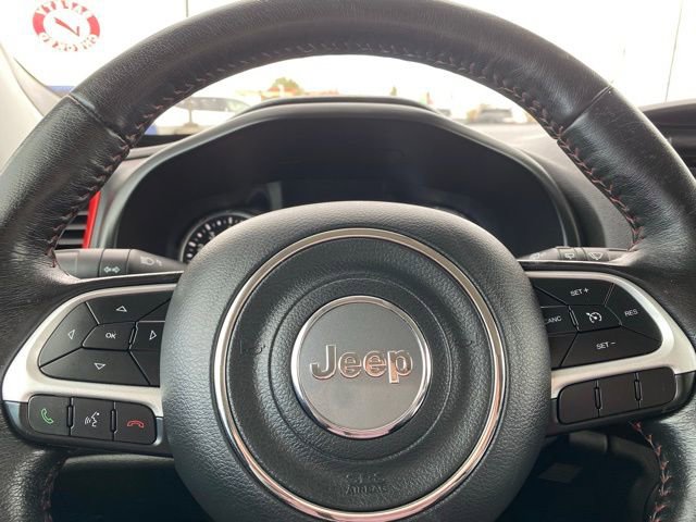 Used 2018 Jeep Renegade Trailhawk w/ UConnect 8.4 Nav Group image 14