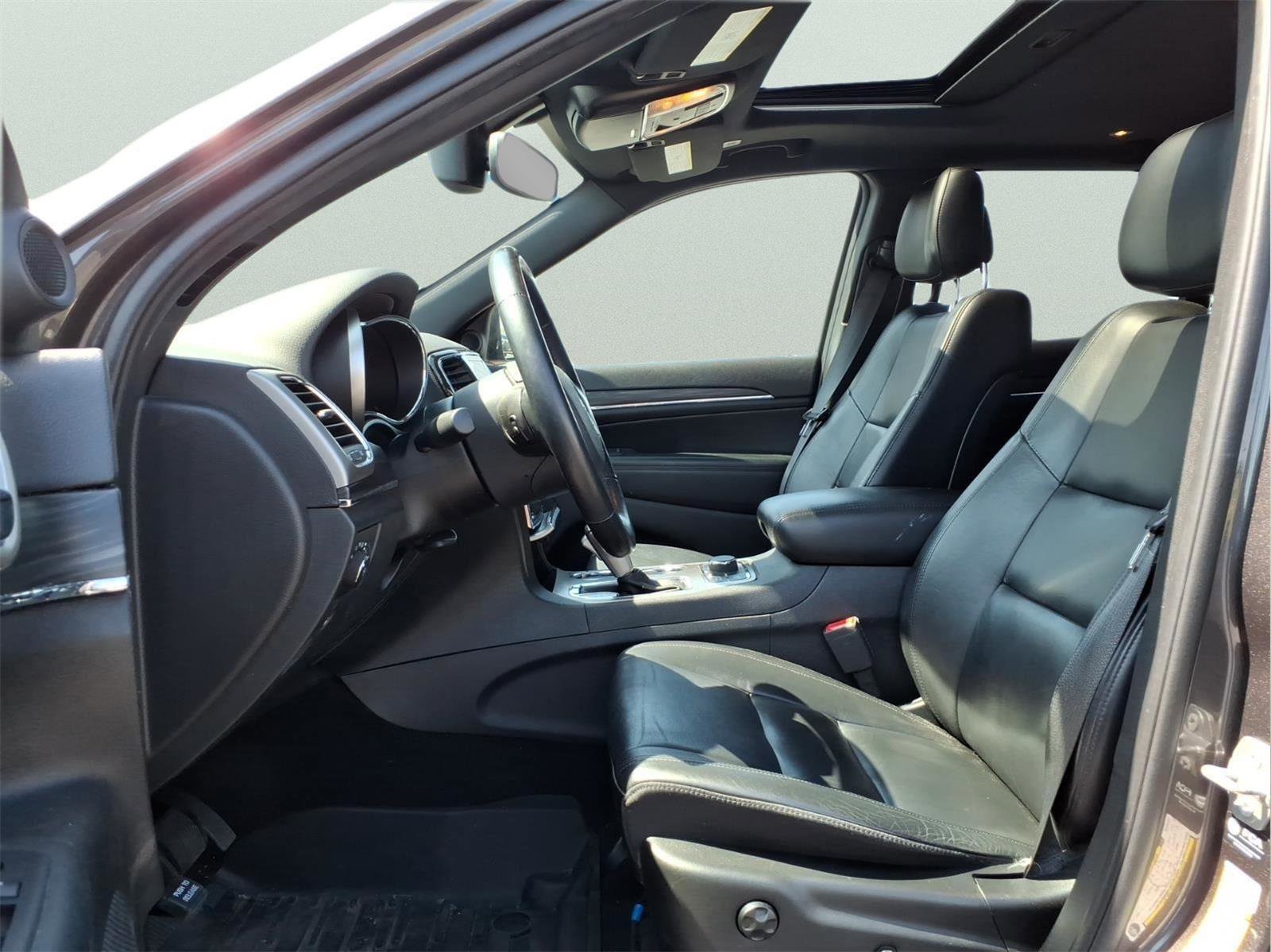 Used 2021 Jeep Grand Cherokee Limited image 14