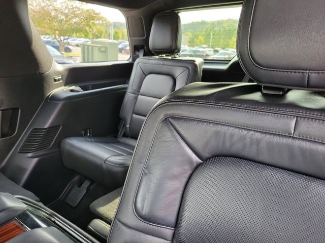 Used 2018 Lincoln Navigator Reserve w/ Technology Package image 7