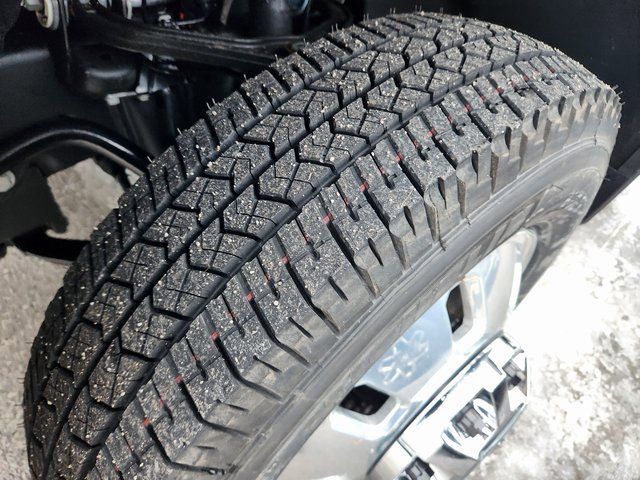 New 2026 GMC Sierra 3500 SLT w/ SLT Convenience Package image 23