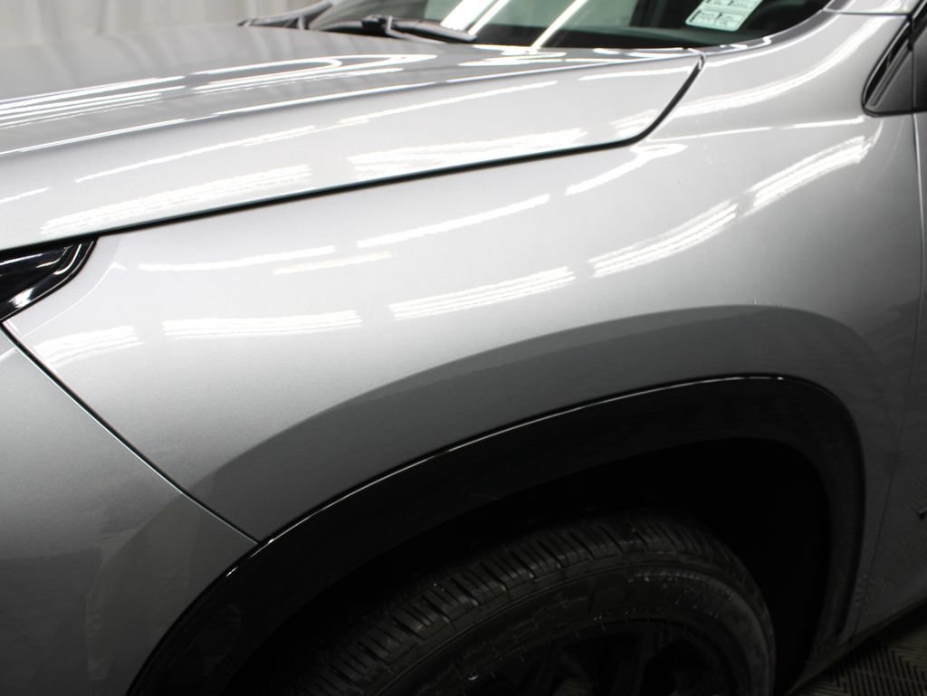 Used 2026 Chevrolet Traverse RS AWD/4WD image 57