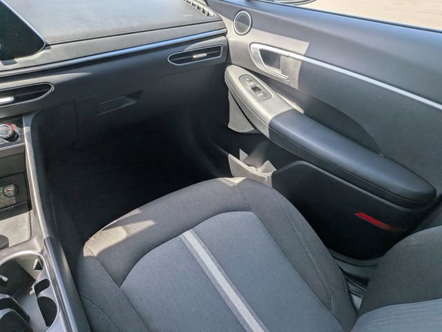 Used 2022 Hyundai Sonata SE w/ Cargo Package FWD image 15