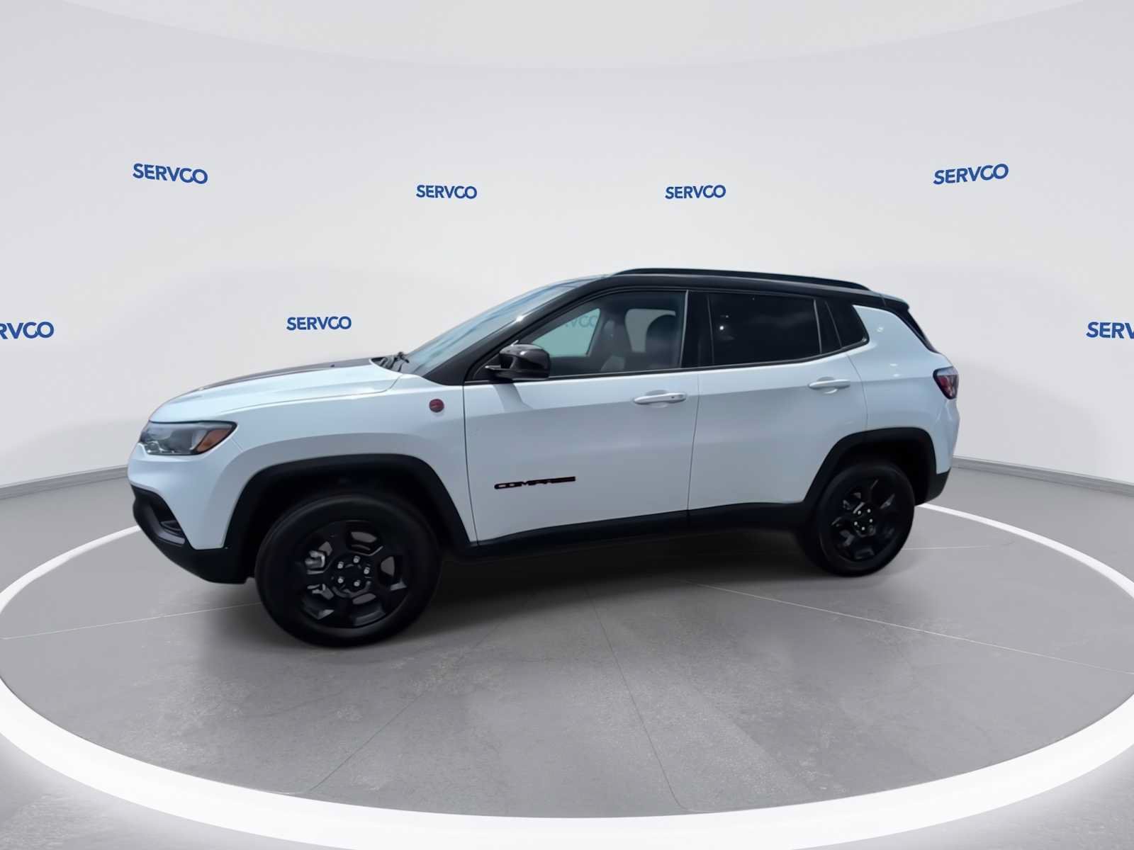 Used 2024 Jeep Compass Trailhawk AWD/4WD image 5