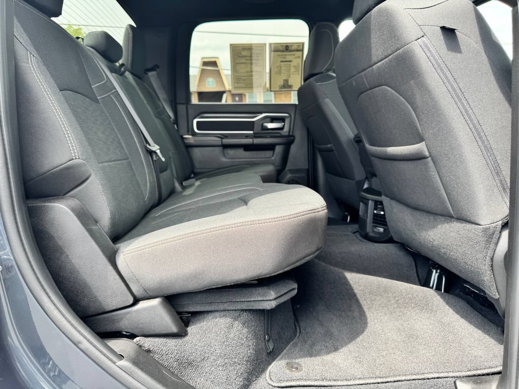 Used 2025 RAM 2500 Big Horn AWD/4WD image 15