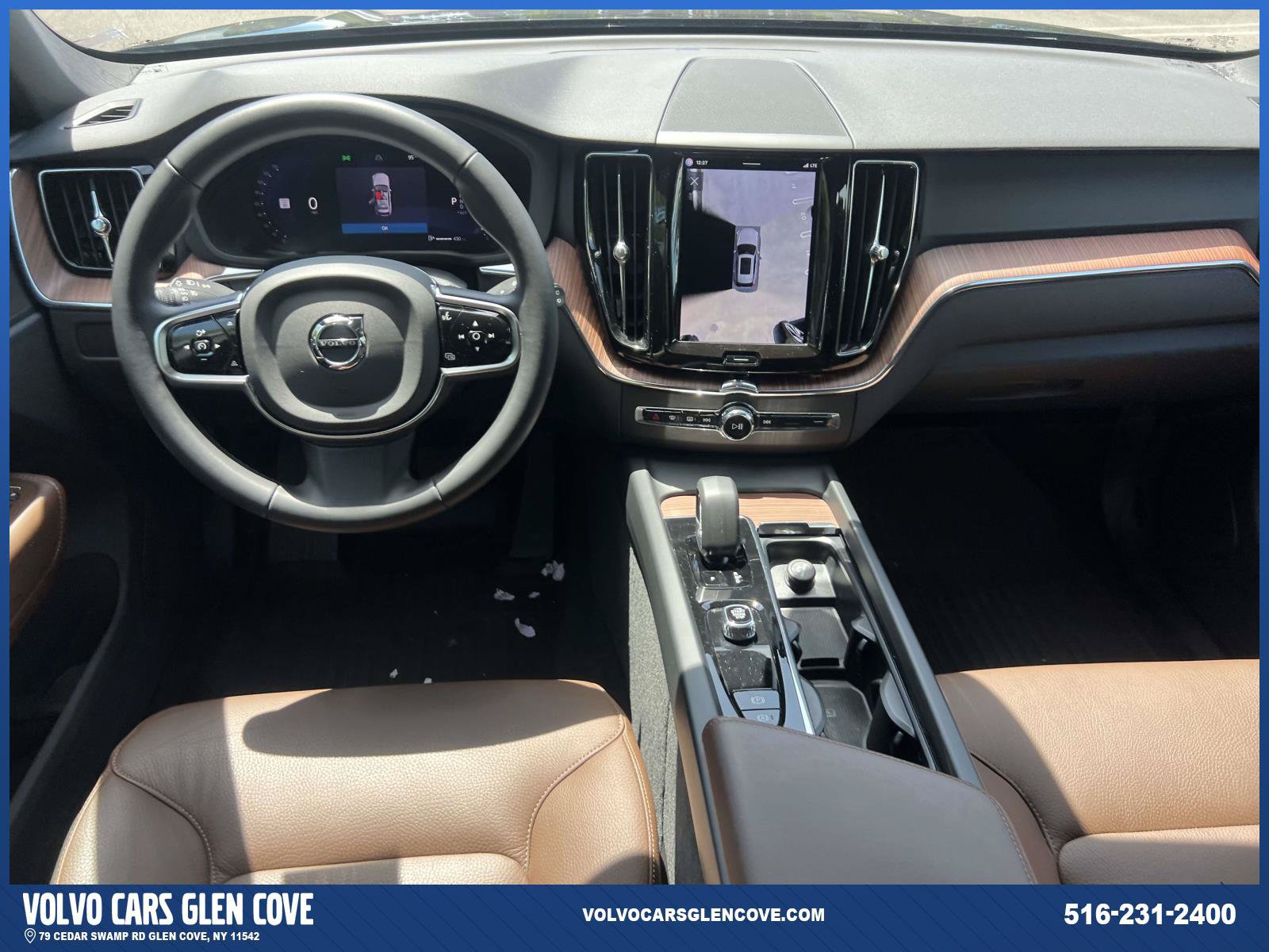 Used 2024 Volvo XC60 B5 Plus AWD/4WD image 12