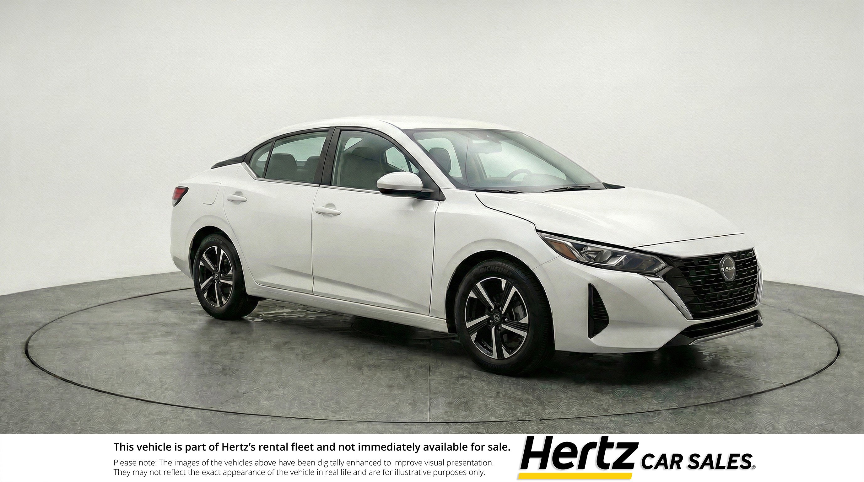 Used 2025 Nissan Sentra SV image 1