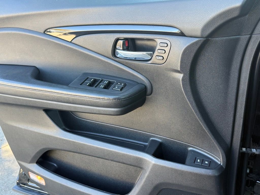 Used 2020 Honda Pilot Elite image 32