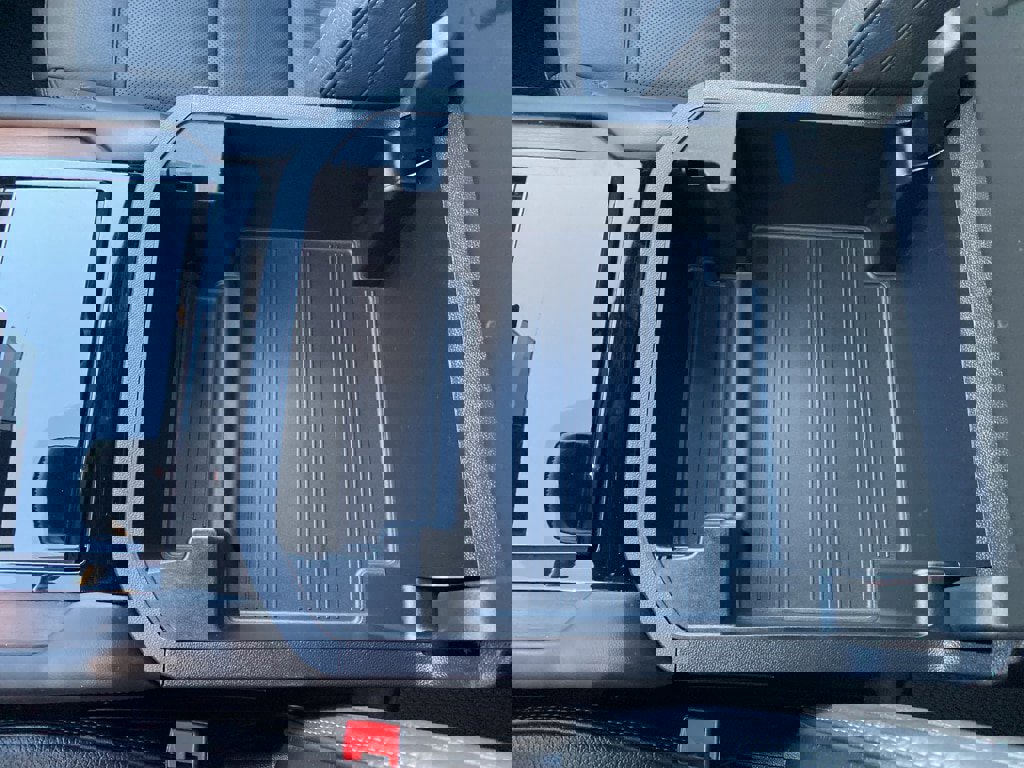 Used 2025 GMC Yukon Denali image 29