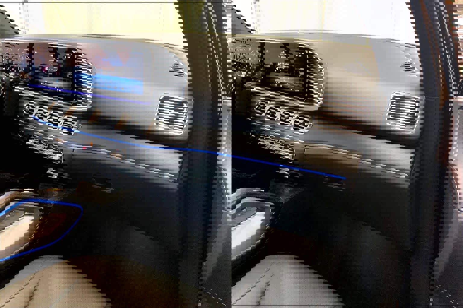 Used 2024 Mercedes-Benz GLE 350 4MATIC image 19