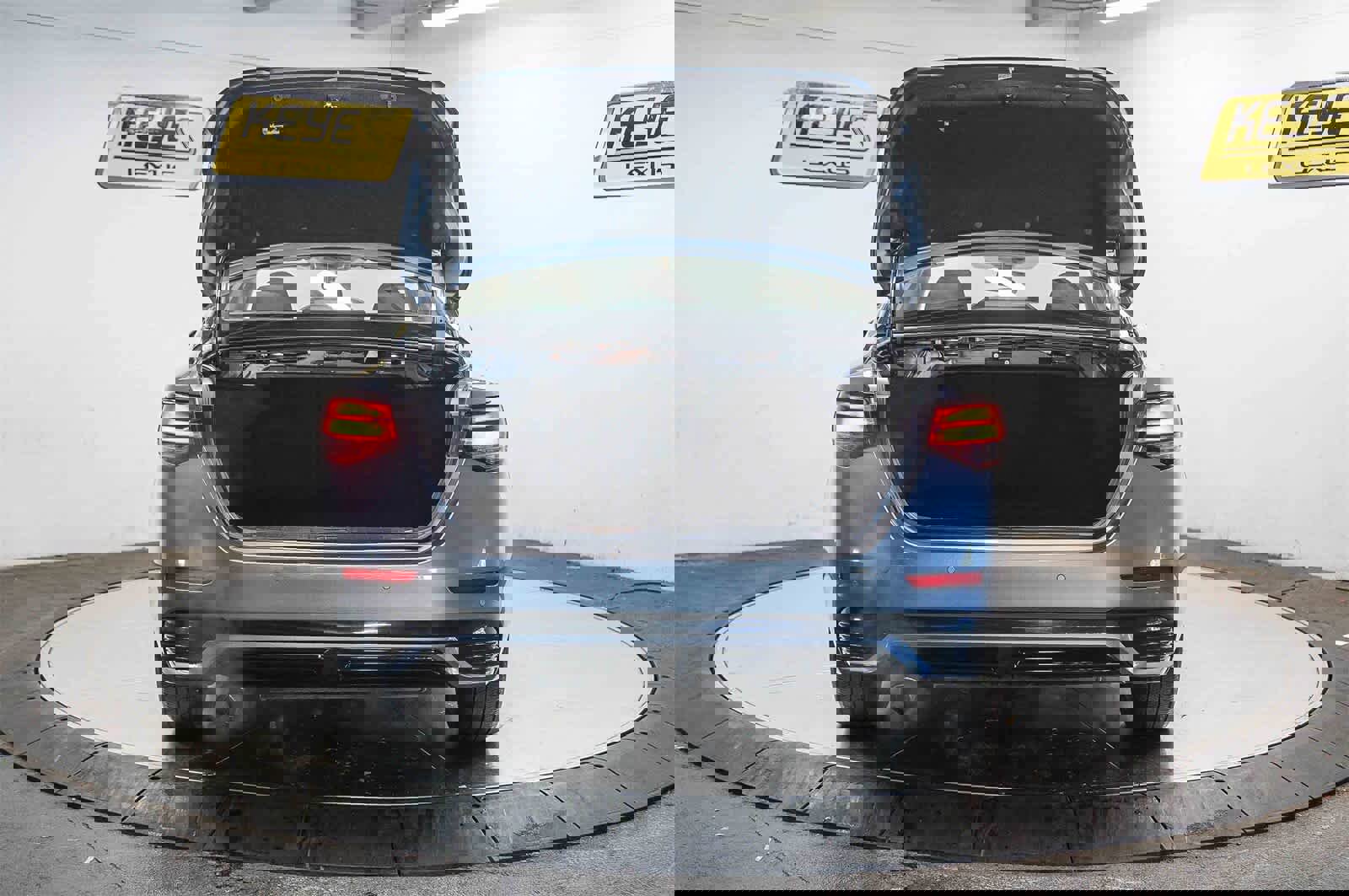 Used 2025 Nissan Sentra SR image 26