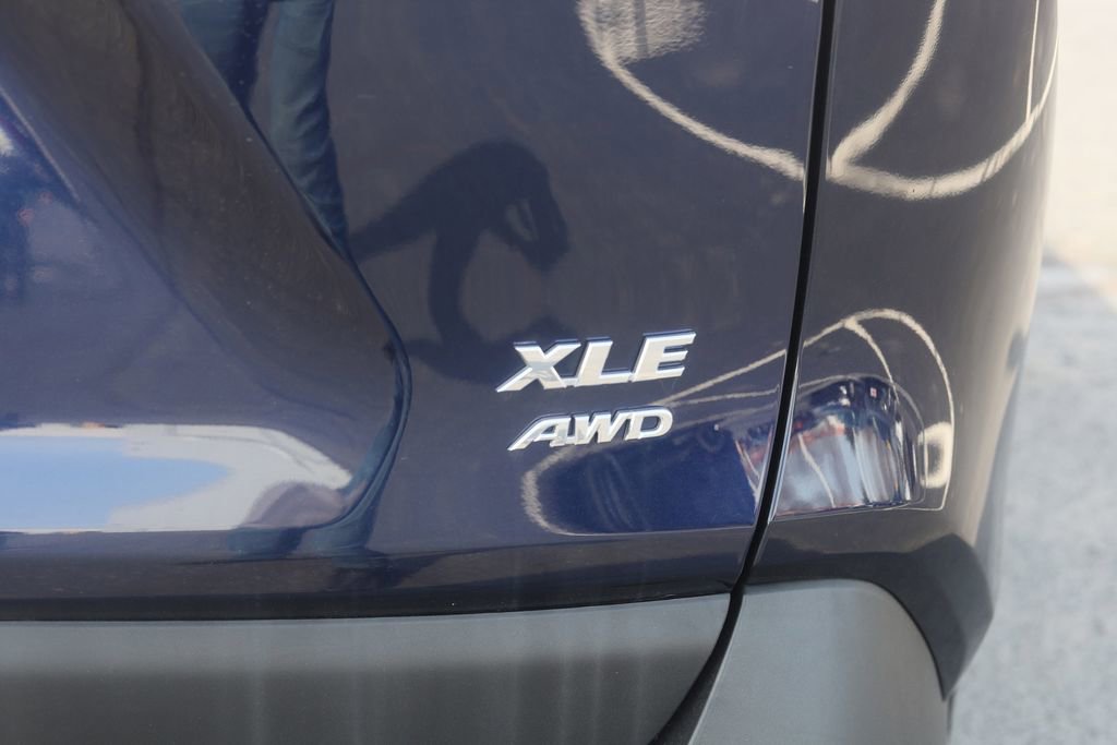 Used 2023 Toyota RAV4 XLE w/ Convenience Package image 17