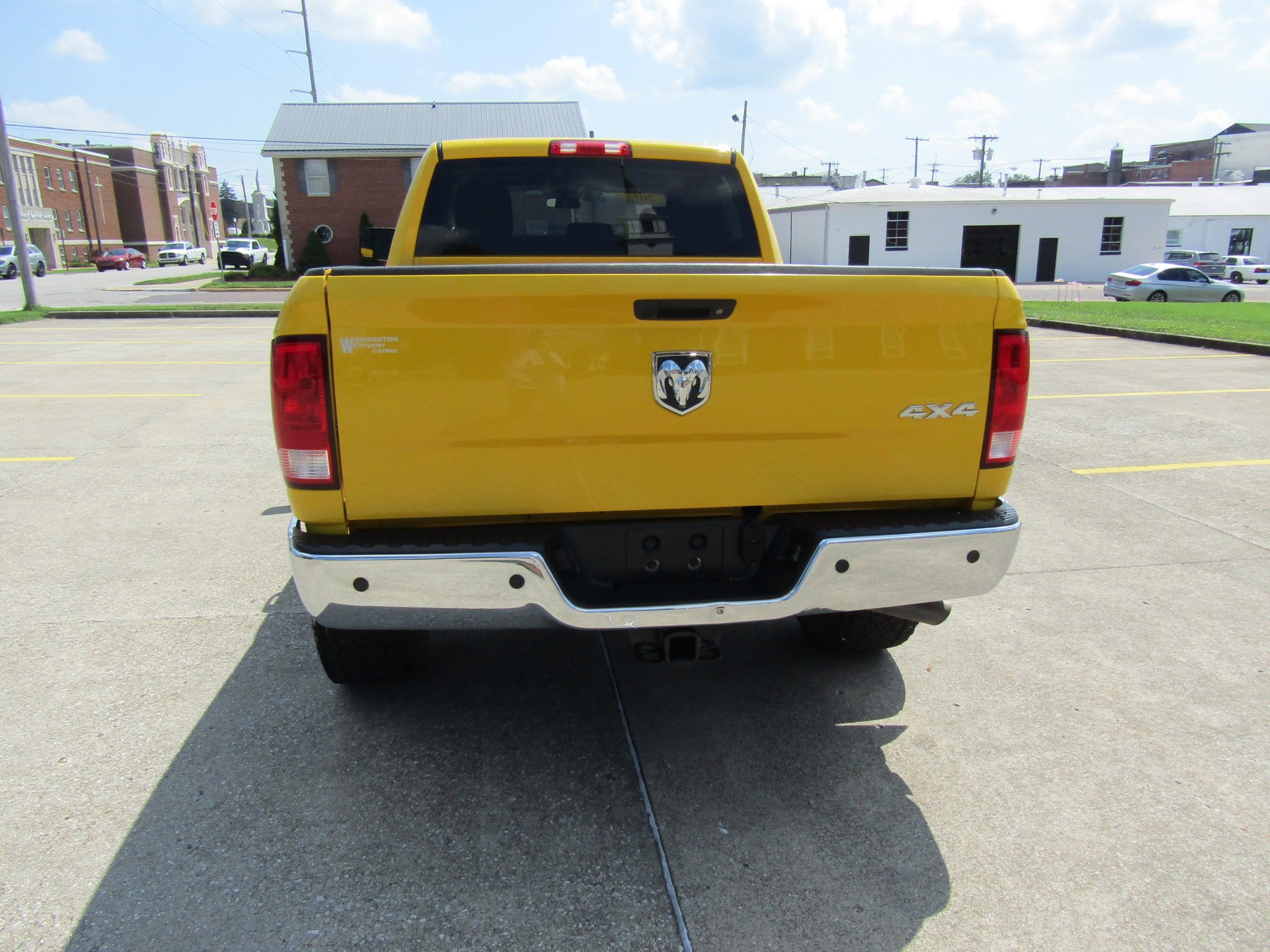 Used 2017 RAM 2500 Tradesman w/ Chrome Appearance Group image 4