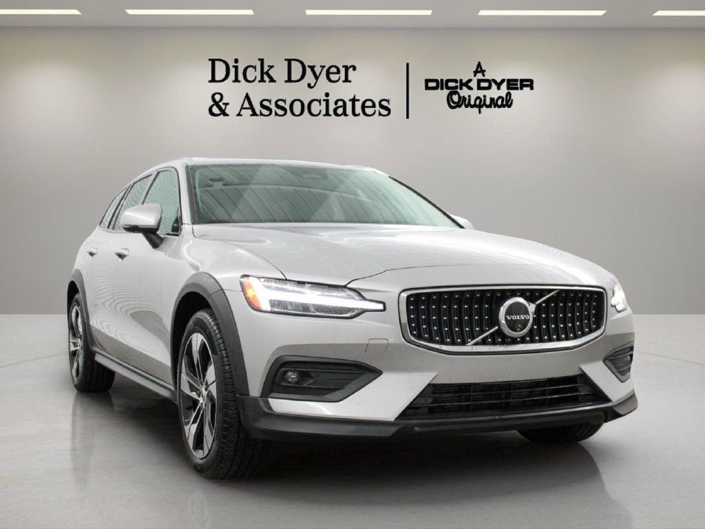 Certified 2025 Volvo V60 B5 Cross Country Plus