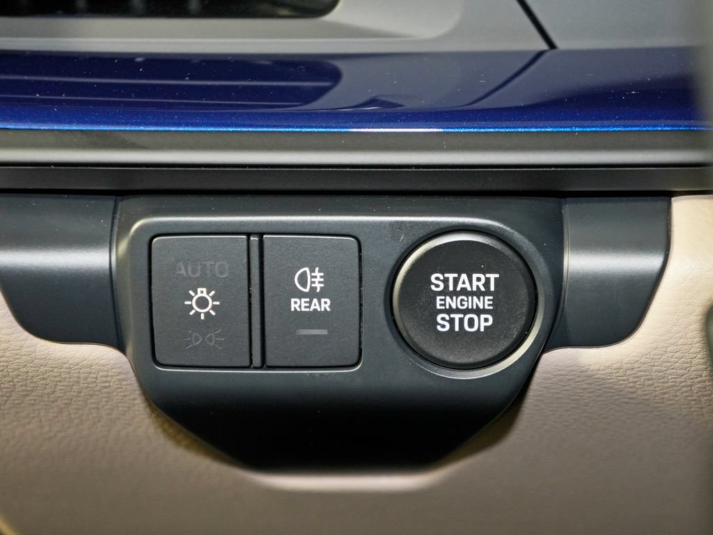 Certified 2025 Porsche 911 Carrera RWD image 25