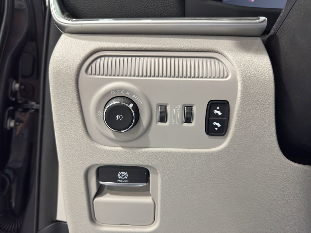 Used 2022 Jeep Wagoneer Series II image 6