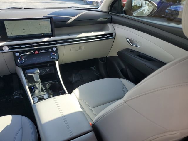 Certified 2025 Hyundai Tucson SEL FWD image 24