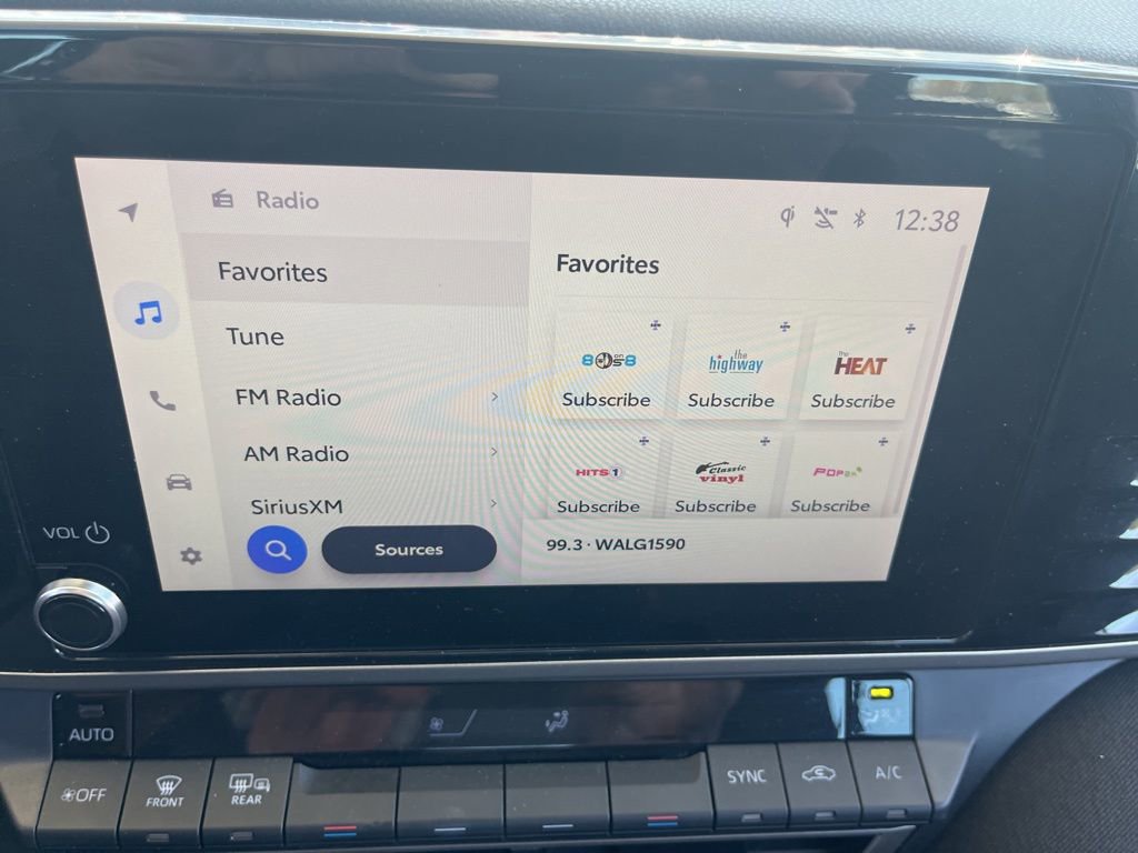 Used 2025 Toyota Camry LE image 15