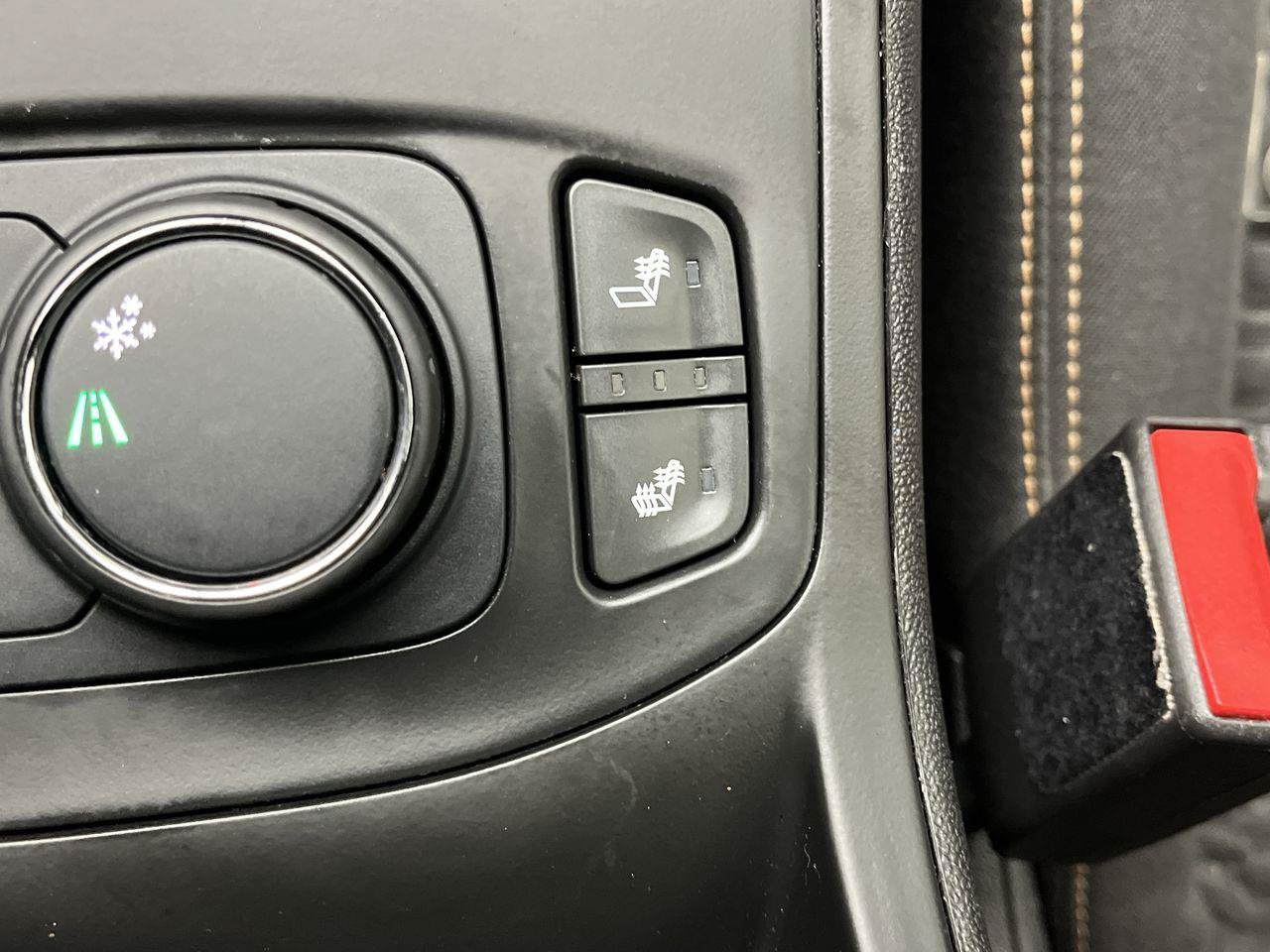 Certified 2018 GMC Terrain SLE w/ Driver Convenience Package FWD image 22