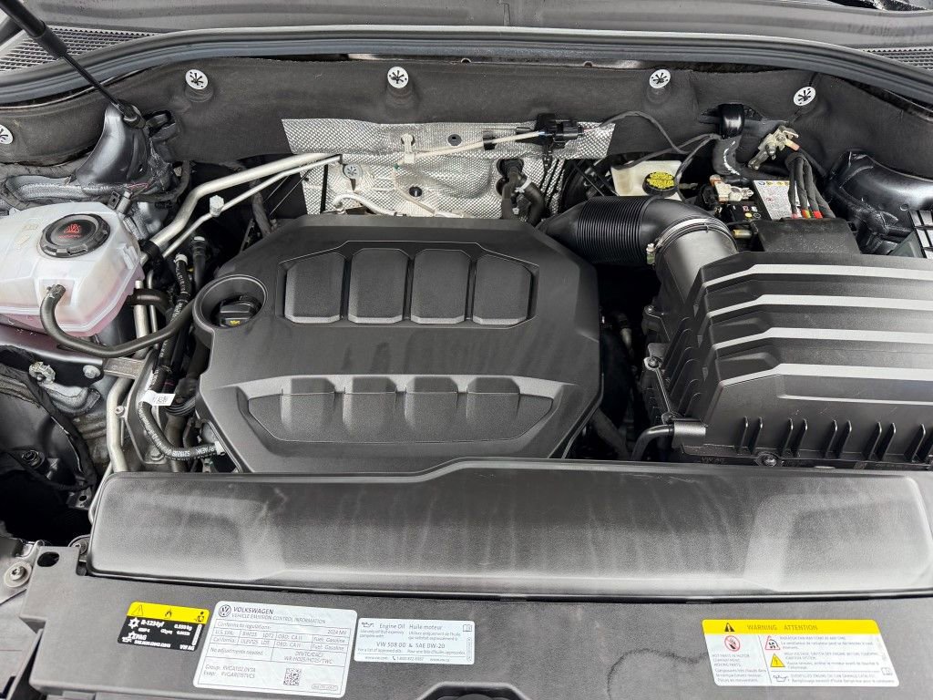 Used 2024 Volkswagen Atlas Cross Sport SE image 35